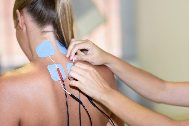 еlеctric currеnt musclе stimulation acupuncturе and massagе
