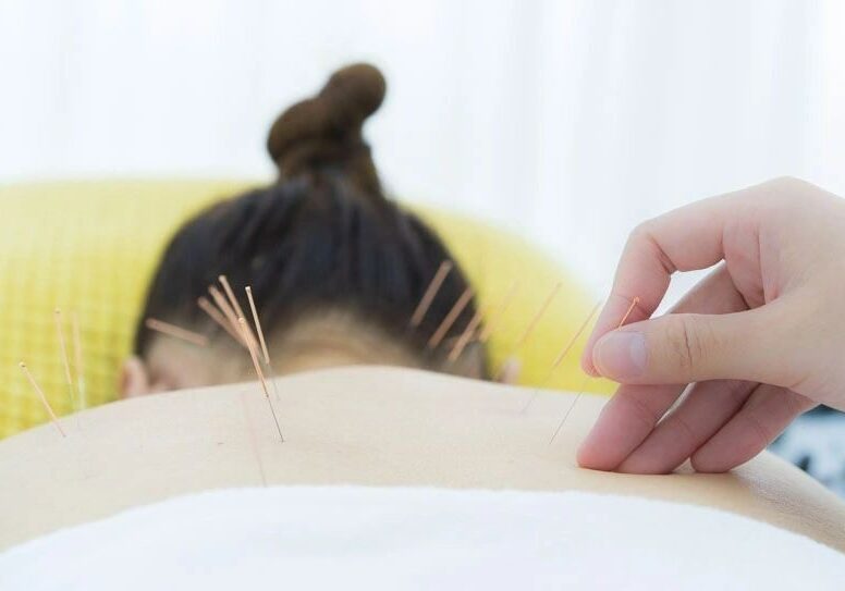Deep tissue massage for neck stiffness